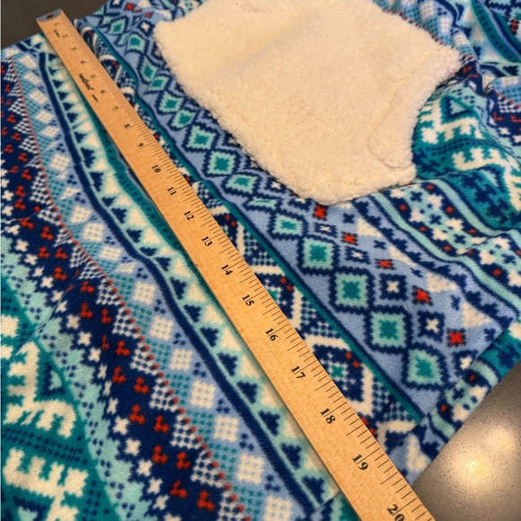 Cozy Blue Patterned Hooded Pajama Set - Picture 7 of 13